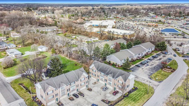 $4,800 | 1752 Willis Street, South Bend, IN 46637