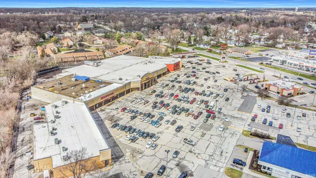 $4,800 | 1752 Willis Street, South Bend, IN 46637