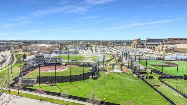 $4,800 | 1752 Willis Street, South Bend, IN 46637