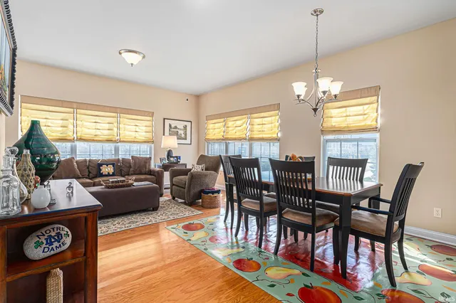 $4,800 | 1752 Willis Street, South Bend, IN 46637