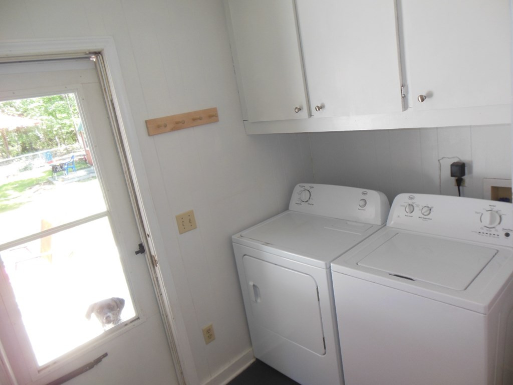524 Weatherford Road Orangeburg, SC 29115 - Photo 10 of 16 Laundry