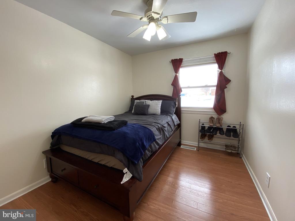 603 West Poplar Road Sterling, VA 20164 - Photo 12 of 22 603 W Poplar Road Junior Bed 1 Upper Level