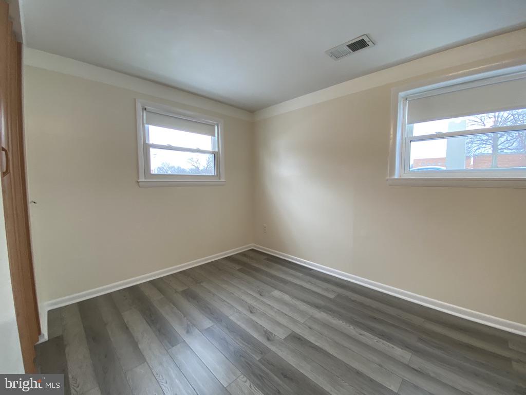 603 West Poplar Road Sterling, VA 20164 - Photo 18 of 22 603 W Poplar Road Junior Bed 4 Lower Level