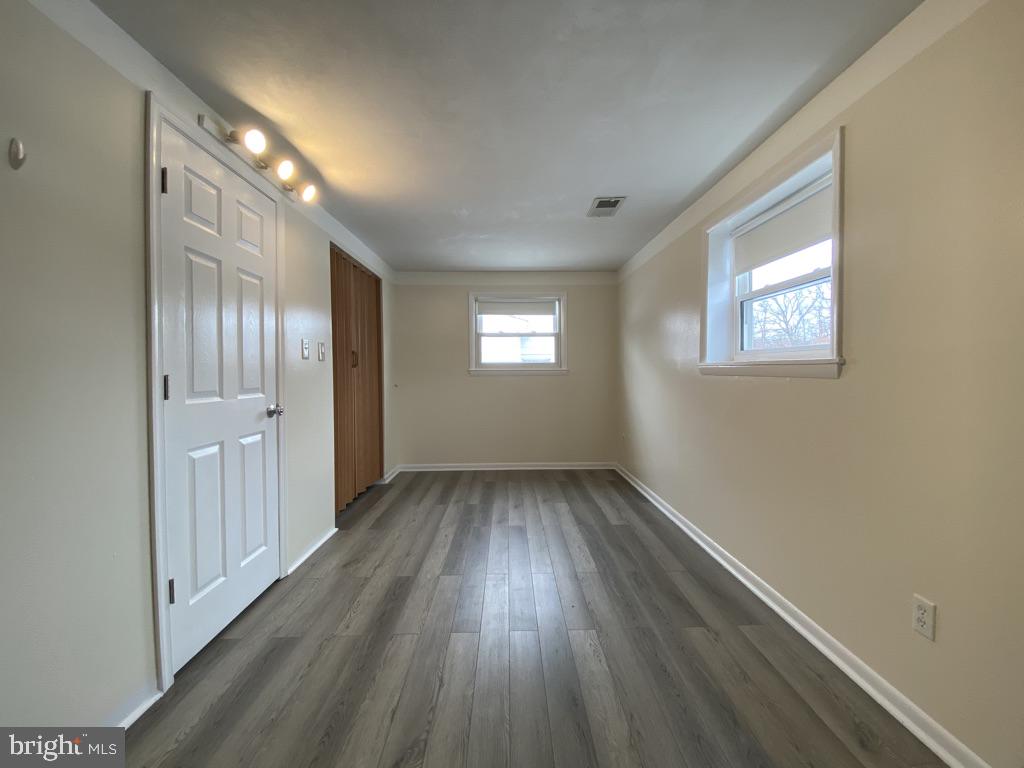 603 West Poplar Road Sterling, VA 20164 - Photo 19 of 22 603 W Poplar Road Junior Bed 4 Lower Level