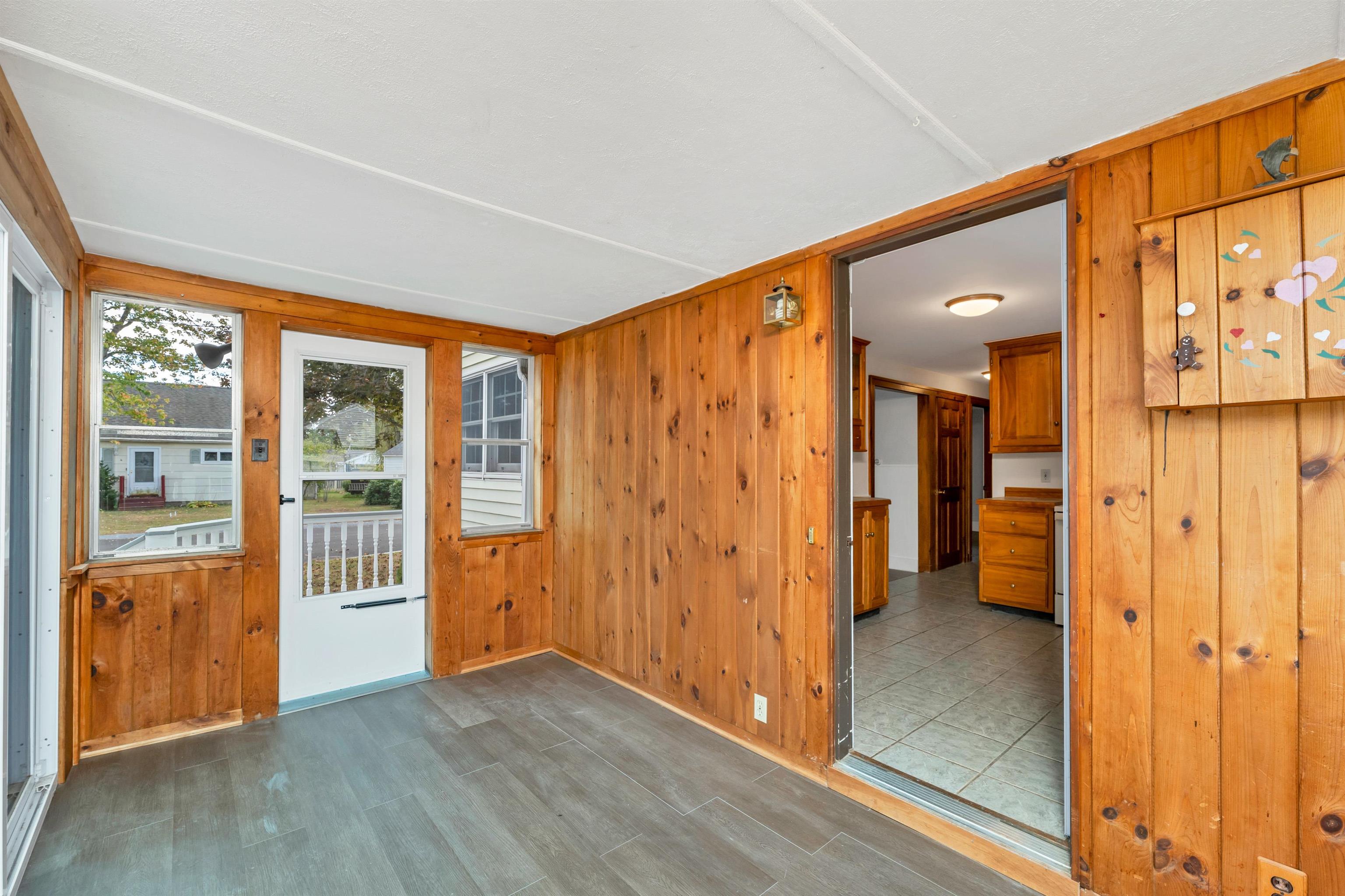 8 Oxbow Lane Dover, NH 03820 - Photo 3 of 40