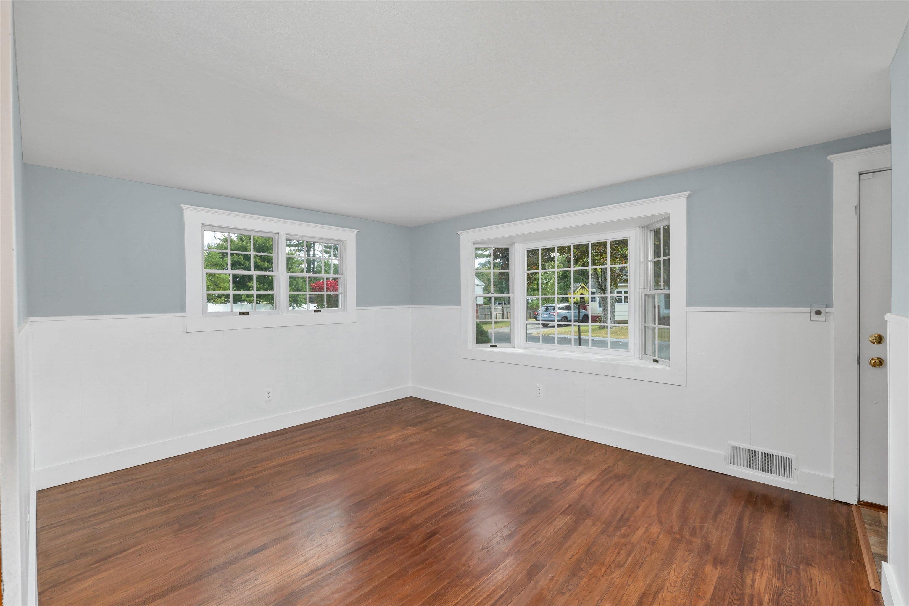 8 Oxbow Lane Dover, NH 03820 - Photo 8 of 40