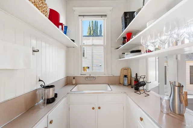 $975,000 | 1325 Calistoga Avenue, Napa, CA 94559