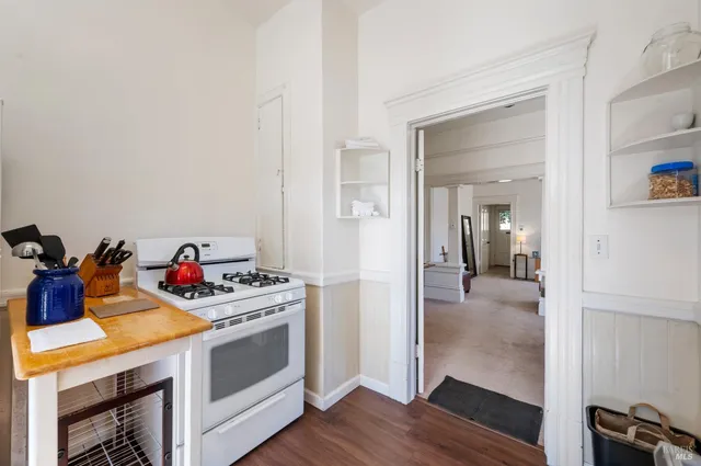 $975,000 | 1325 Calistoga Avenue, Napa, CA 94559