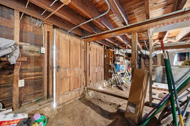 $975,000 | 1325 Calistoga Avenue, Napa, CA 94559