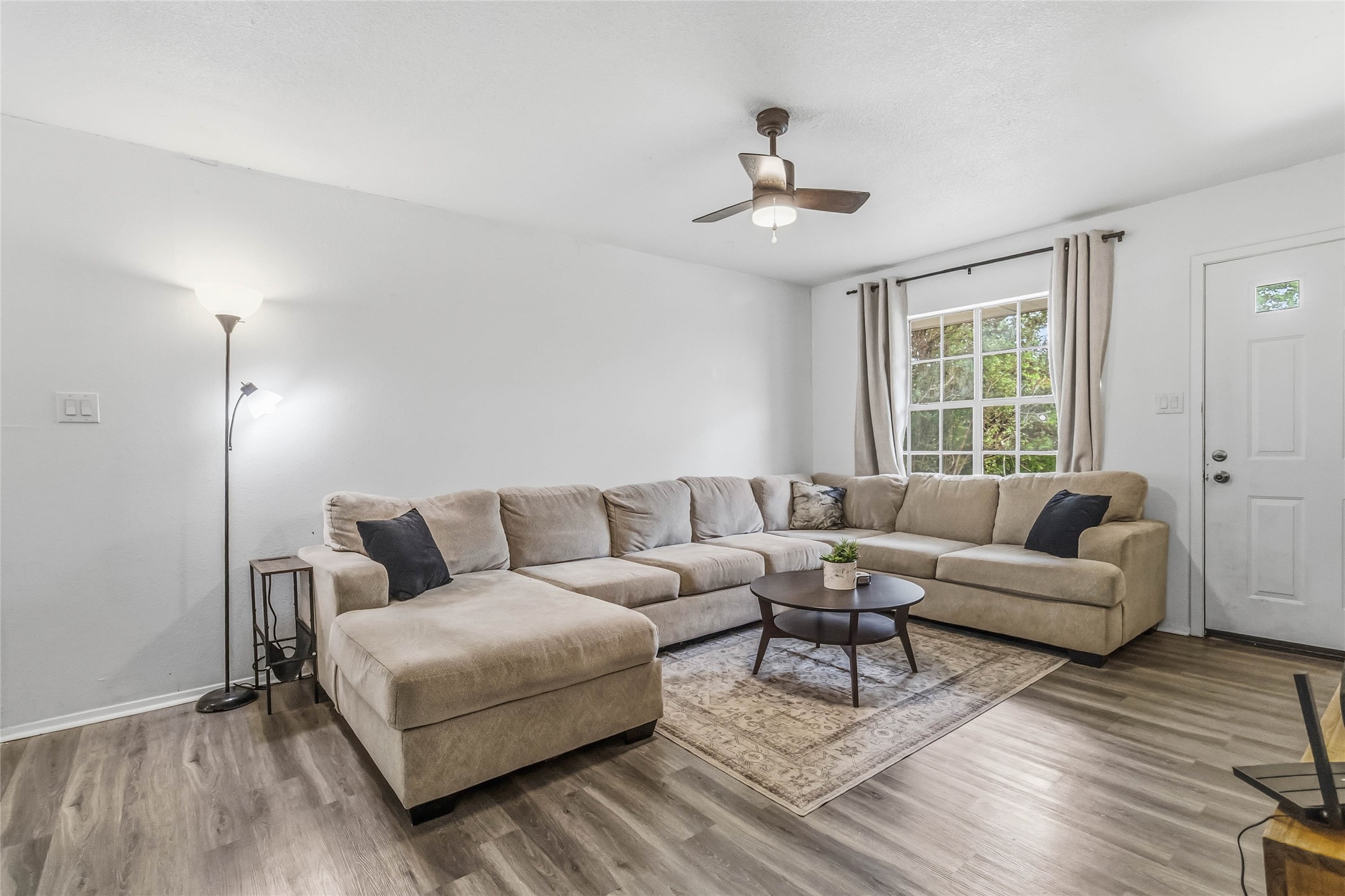 805 Indiana Street San Marcos, TX 78666 - Photo 4 of 39
