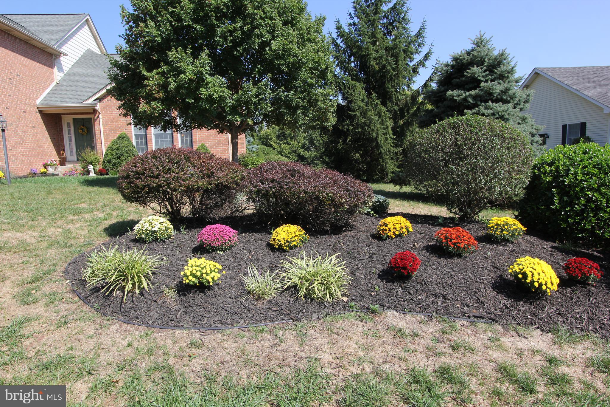 6670 Springhill Drive Frederick, MD 21702 - Photo 74 of 98 Professionally manicured planter beds