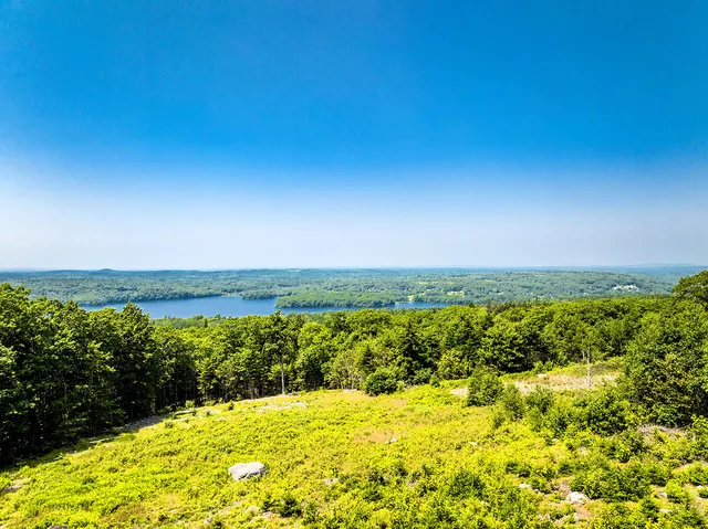 $975,000 | 107 Acadian Oak Lane, Sedgwick, ME 04676