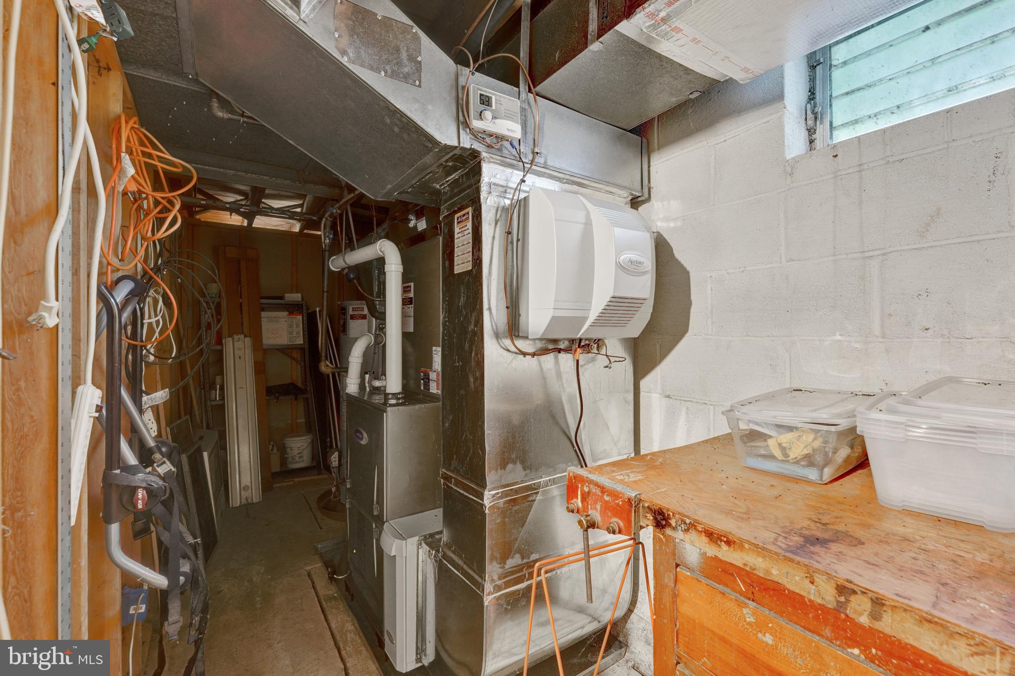60 East Clearfield Road Havertown, PA 19083 - Photo 39 of 57 a utility room with dryer and washer