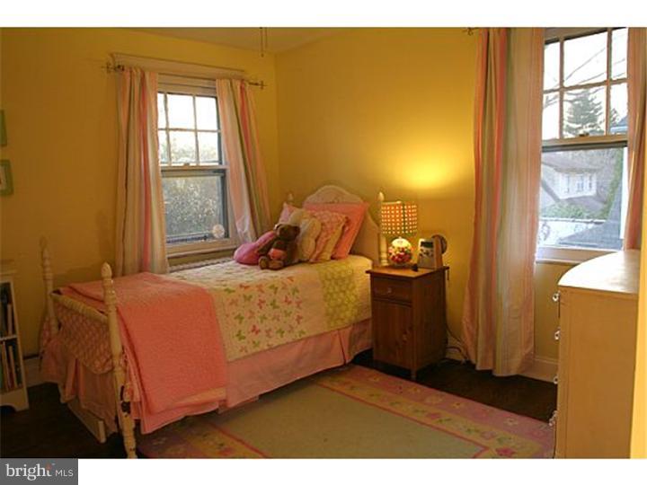 2922 Mapleshade Road Ardmore, PA 19003 - Photo 12 of 24