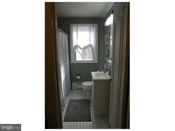 2922 Mapleshade Road Ardmore, PA 19003 - Photo 15 of 24