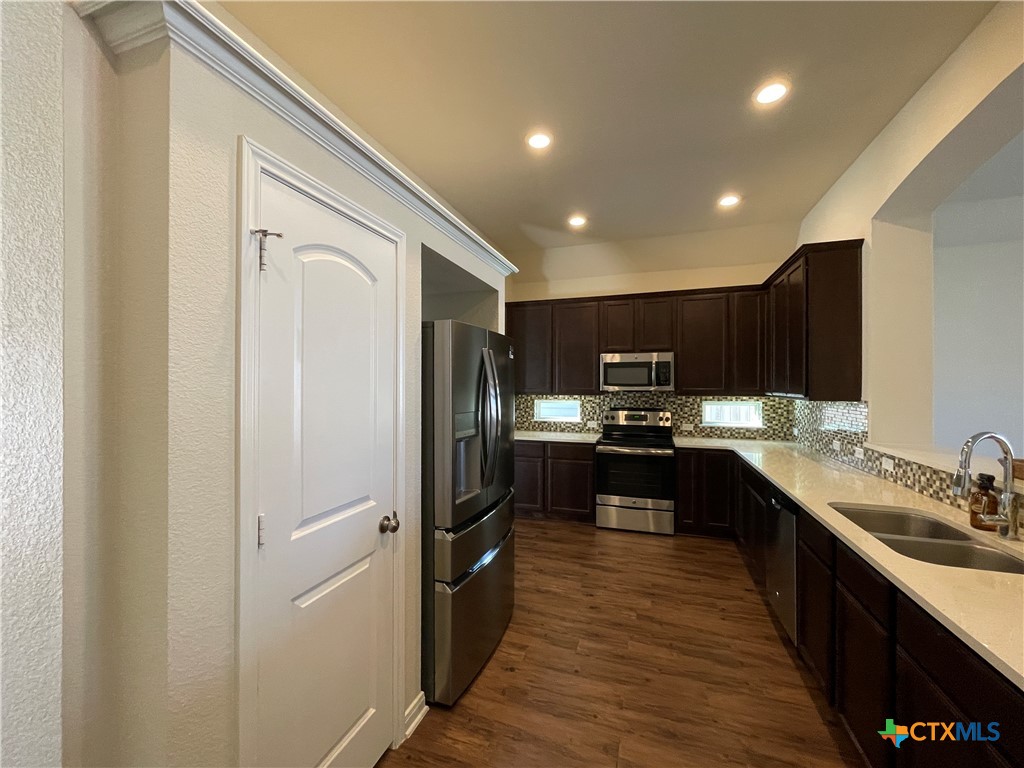 7841 Old Gate Road Temple, TX 76502 - Photo 7 of 38