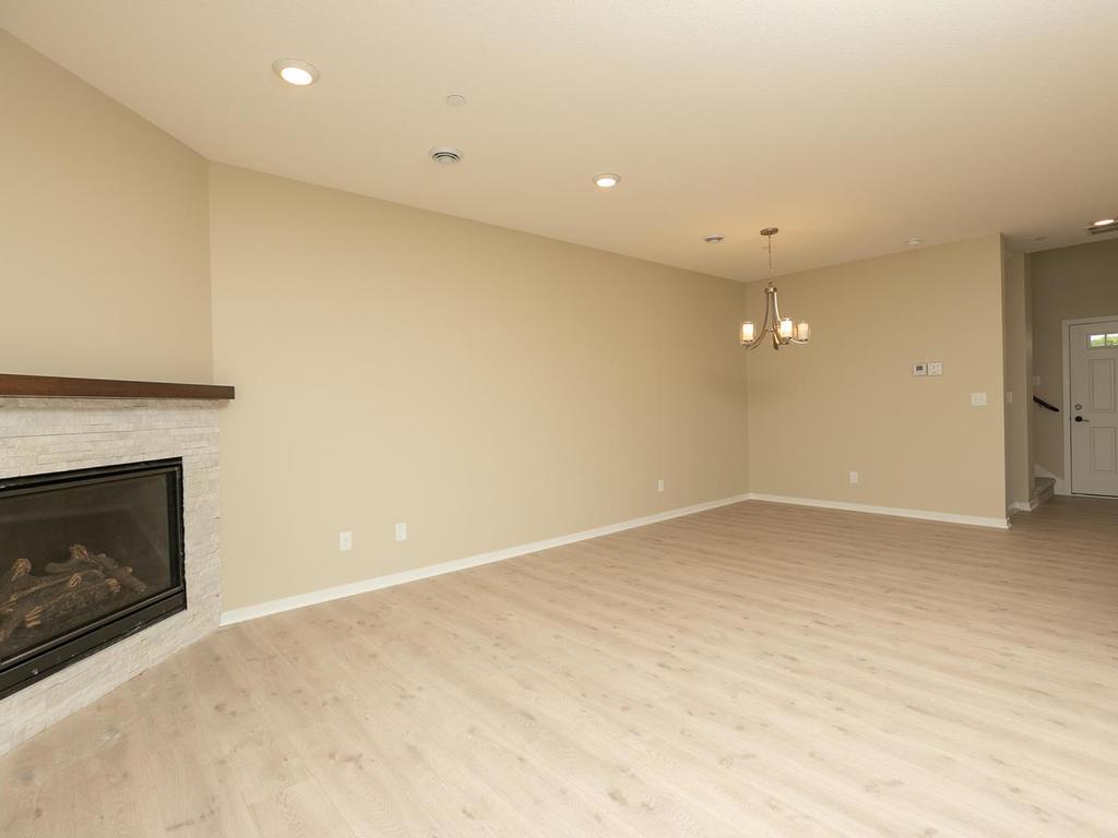 5073 56th Street Northwest Rochester, MN 55901 - Photo 10 of 27 Gallery Image 10