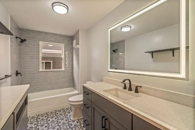 $449,000 | 317-319 Turner Street, Auburn, ME 04210