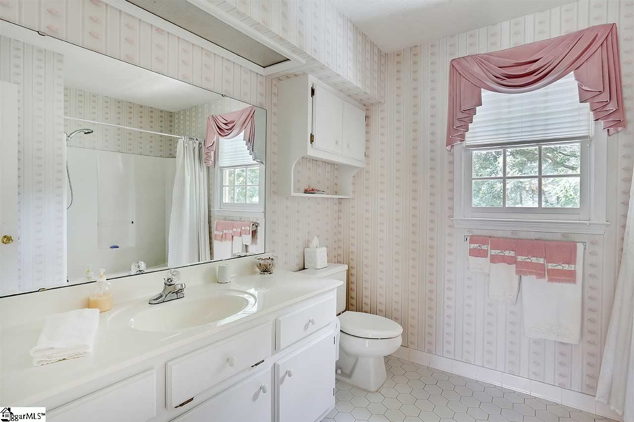 1010 3 Bridges Road Easley, SC 29642 - Photo 20 of 36 Gallery Image 20
