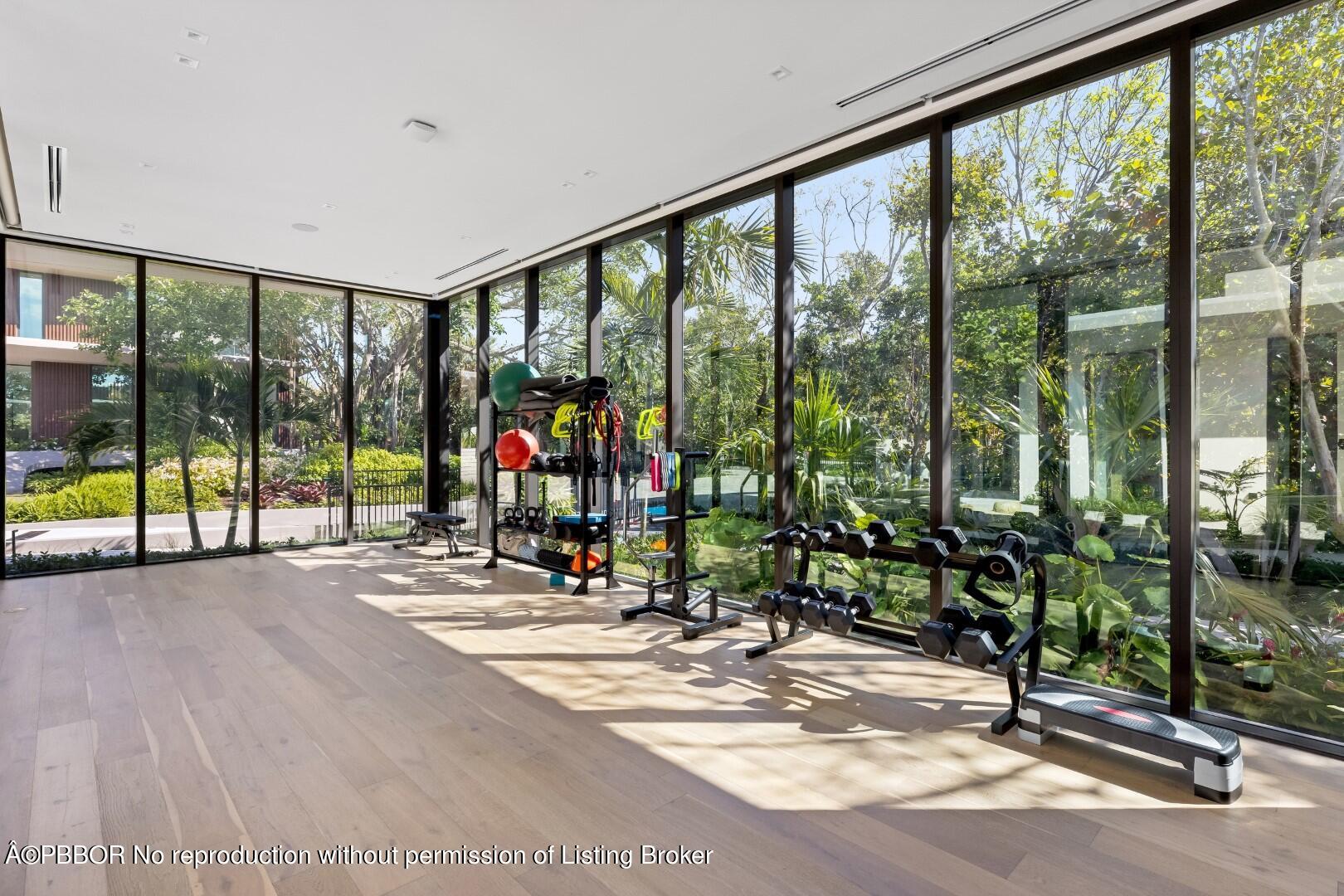 310 South Beach Road Jupiter Island, FL 33455 - Photo 15 of 32 Gym