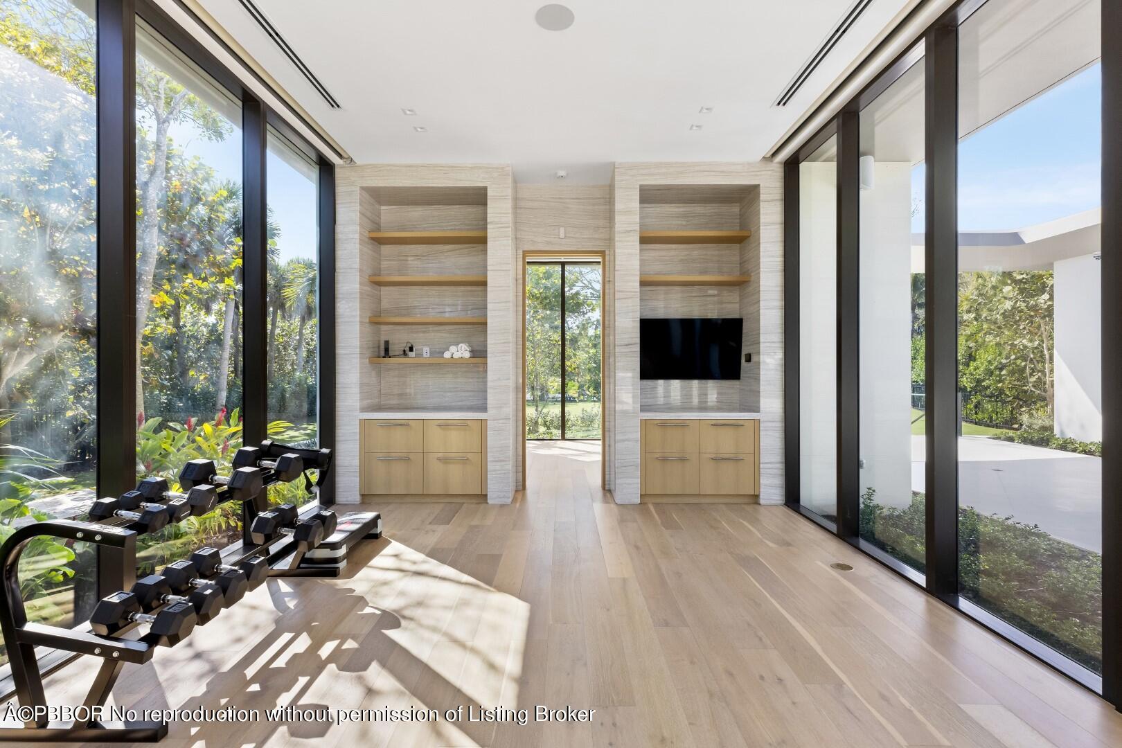 310 South Beach Road Jupiter Island, FL 33455 - Photo 16 of 32 Gym