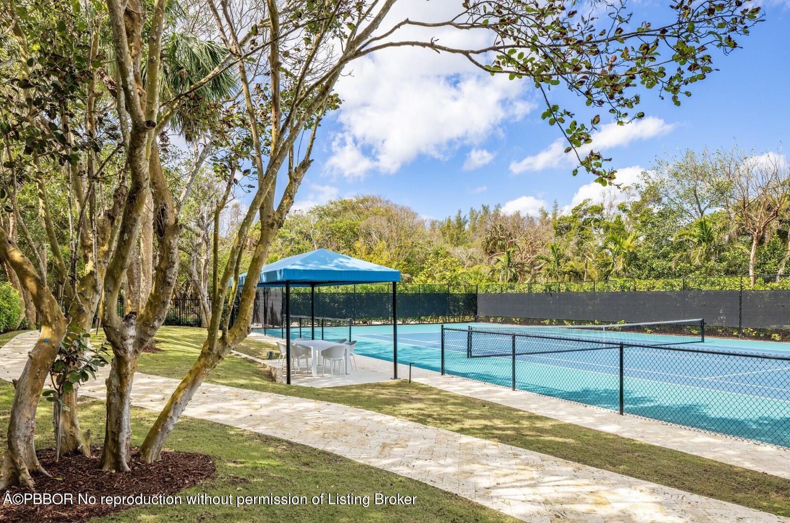 310 South Beach Road Jupiter Island, FL 33455 - Photo 29 of 32 Tennis Court