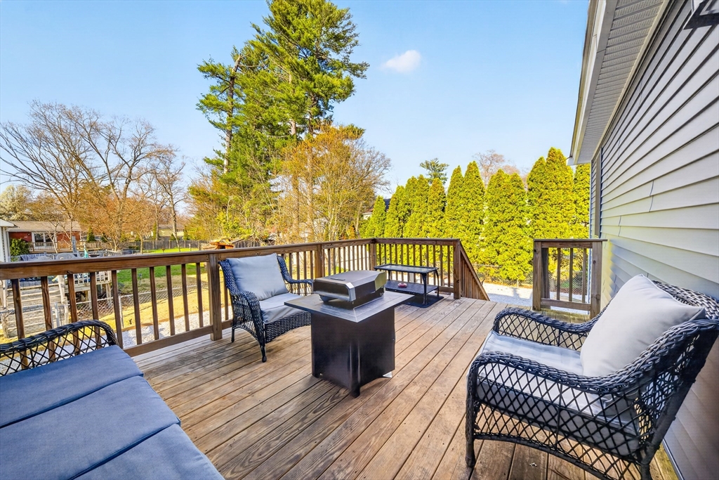 12 Fernwood Road Billerica, MA 01821 - Photo 37 of 40 Gallery Image 37