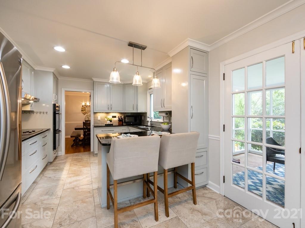 5934 Kirkpatrick Road Charlotte, NC 28211 - Photo 22 of 47 Gallery Image 22