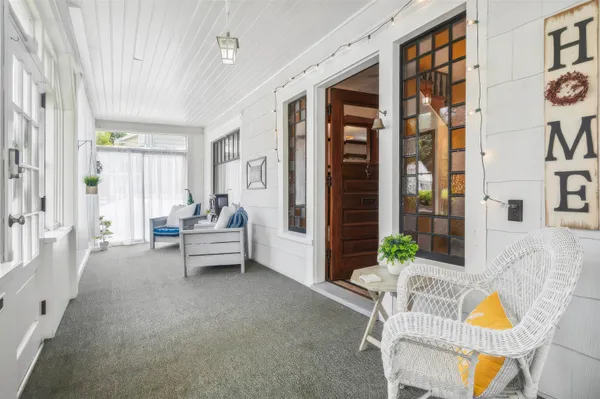 $500,000 | 73 Gilford Avenue, Laconia, NH 03246