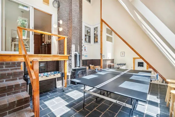 $500,000 | 73 Gilford Avenue, Laconia, NH 03246