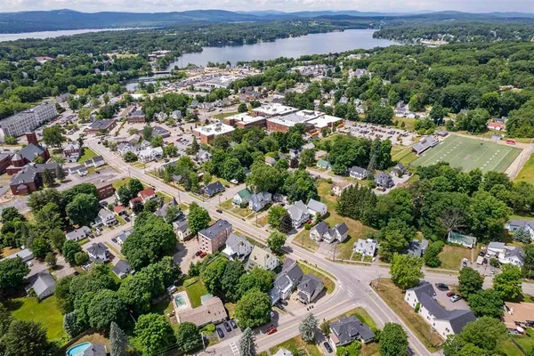 $500,000 | 73 Gilford Avenue, Laconia, NH 03246