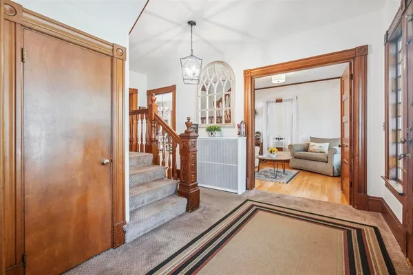 $500,000 | 73 Gilford Avenue, Laconia, NH 03246