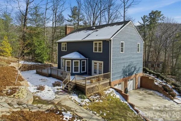 $499,900 | 3132 Stoney Brook Drive, Lenoir, NC 28645