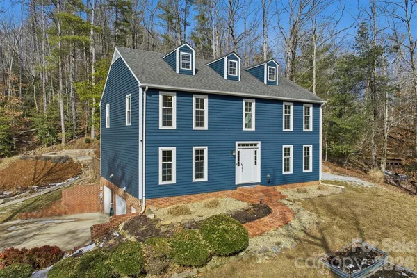 $499,900 | 3132 Stoney Brook Drive, Lenoir, NC 28645