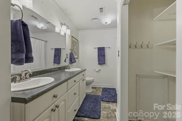 $499,900 | 3132 Stoney Brook Drive, Lenoir, NC 28645
