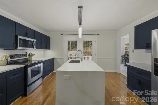 $499,900 | 3132 Stoney Brook Drive, Lenoir, NC 28645