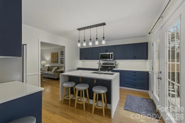 $499,900 | 3132 Stoney Brook Drive, Lenoir, NC 28645