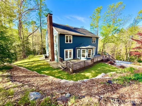 $489,900 | 3132 Stoney Brook Drive, Lenoir, NC 28645