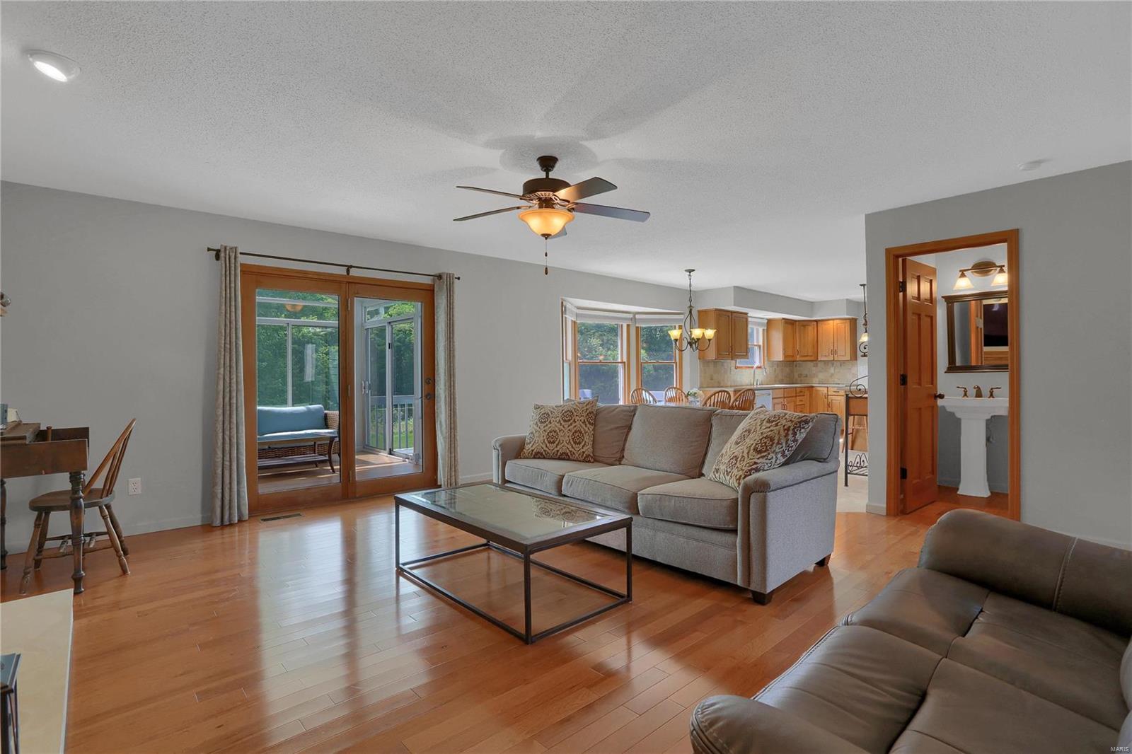 106 Pleasant Ridge Drive Edwardsville, IL 62025 - Photo 8 of 31 Gallery Image 8