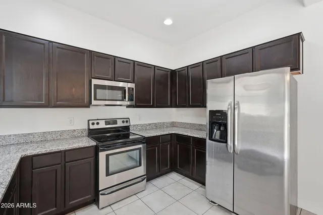 $2,495 | 1367 South Country Club Drive, Unit 1018, Mesa, AZ 85210