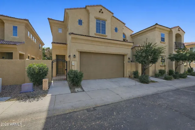 $2,495 | 1367 South Country Club Drive, Unit 1018, Mesa, AZ 85210