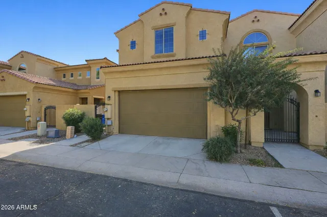 $2,495 | 1367 South Country Club Drive, Unit 1018, Mesa, AZ 85210