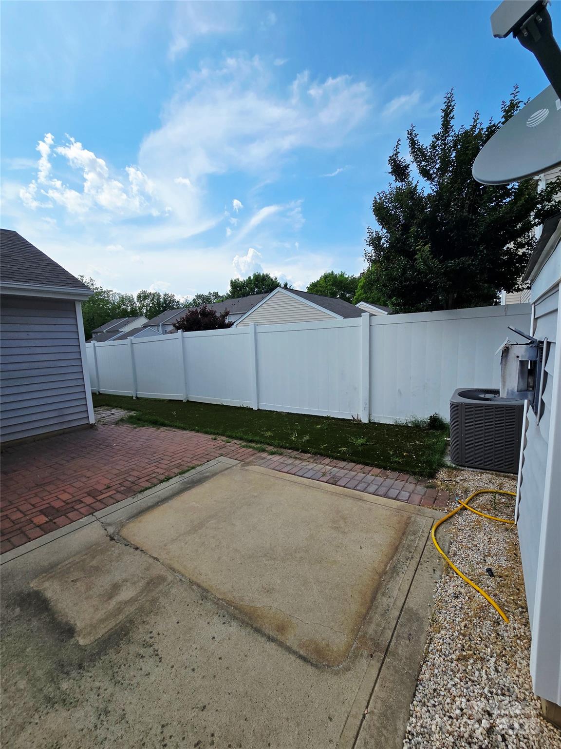 19025 Coachmans Trace Cornelius, NC 28031 - Photo 31 of 34 a view of backyard and entertaining space