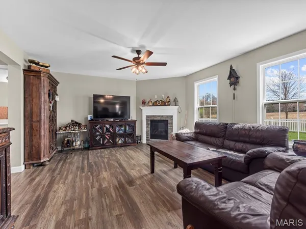 $480,000 | 3526 Chippewa Drive, Shiloh, IL 62221