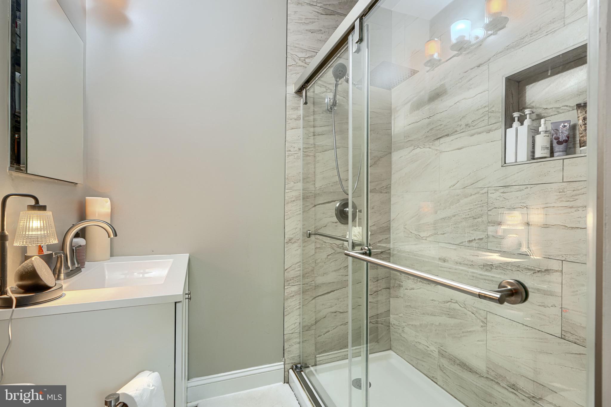 4606 Cedar Garden Road Baltimore, MD 21229 - Photo 32 of 46