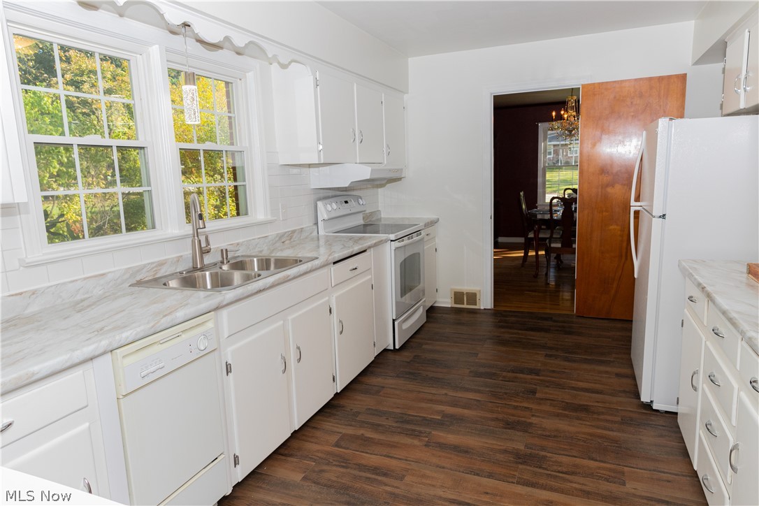 494 Schocalog Road Akron, OH 44320 - Photo 9 of 28 Gallery Image 9