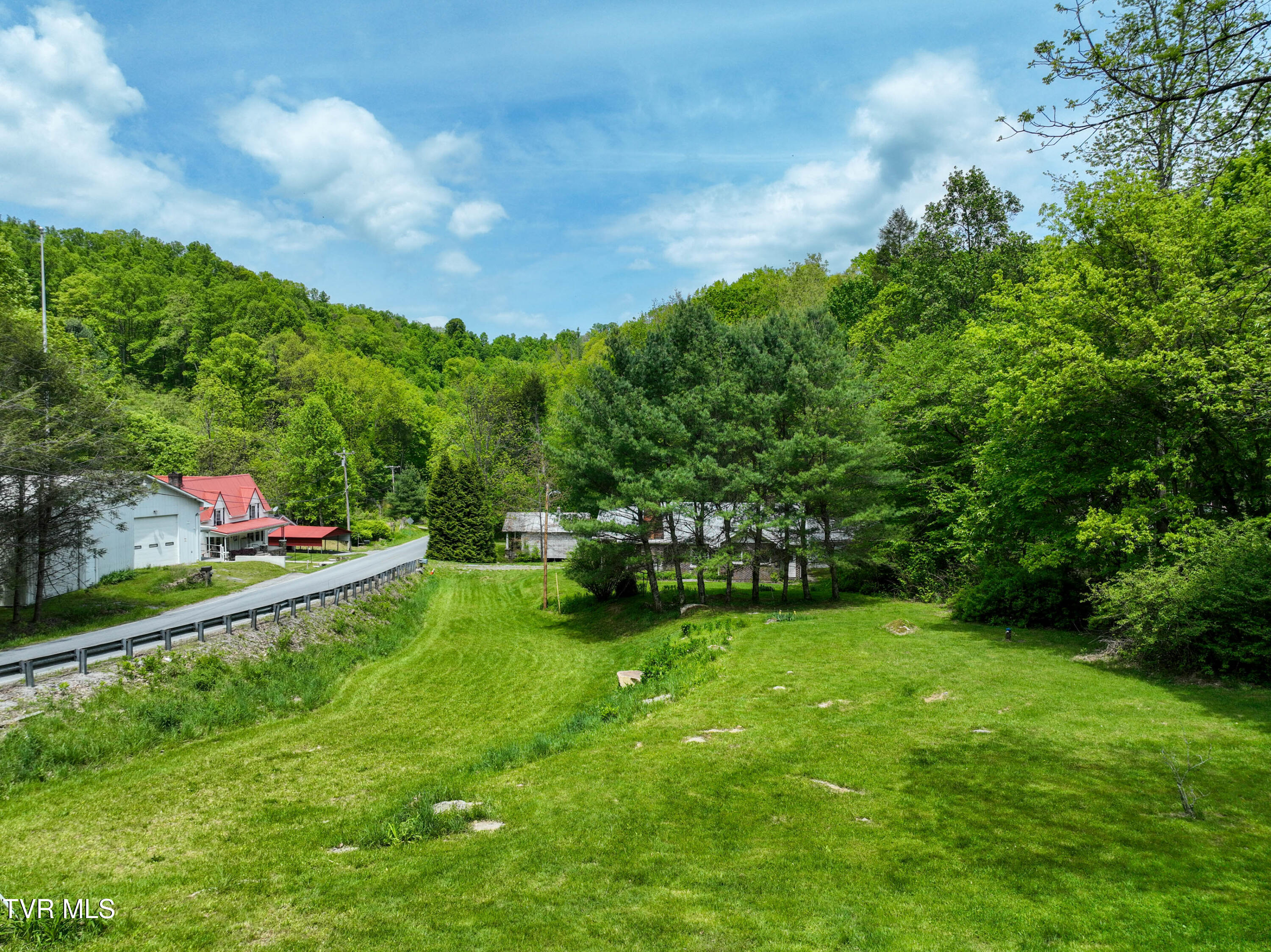 275 Tiger Creek Road Roan Mountain, TN 37687 - Photo 81 of 104 275 Tiger Creek Rd Drone WALLACE-27