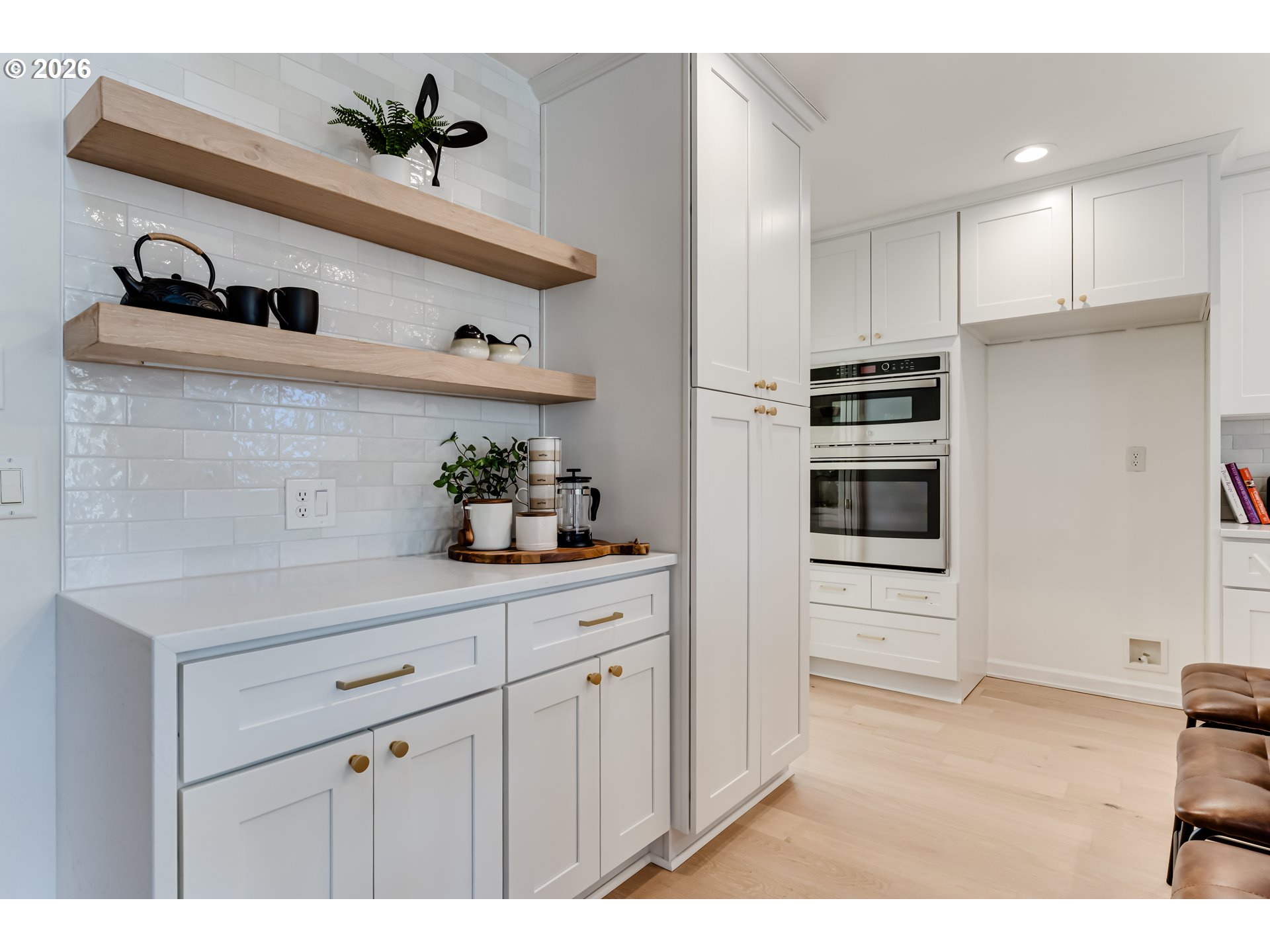 3858 Mirror Pond Way Eugene, OR 97408 - Photo 12 of 47 Kitchen