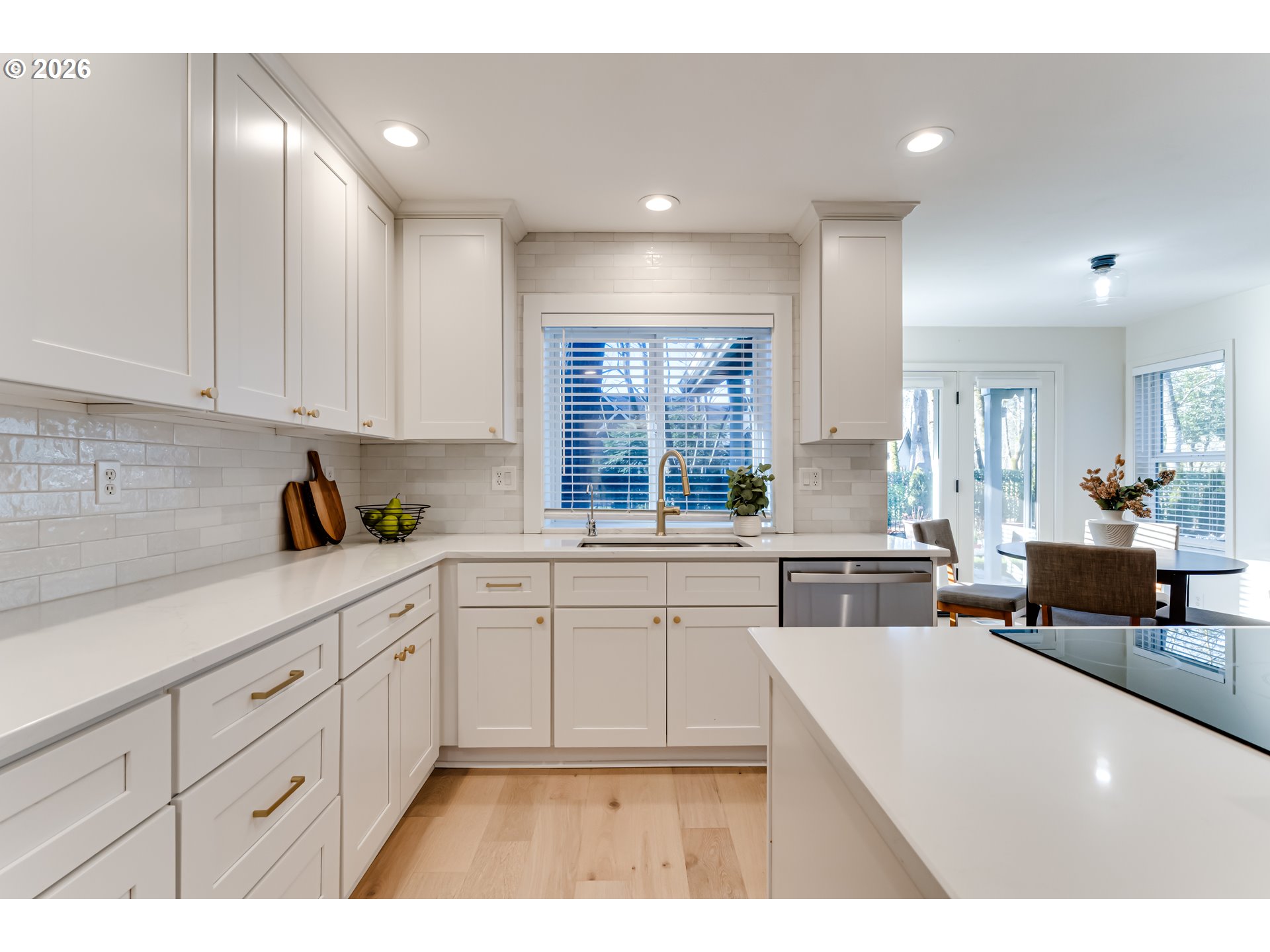 3858 Mirror Pond Way Eugene, OR 97408 - Photo 14 of 47 Kitchen