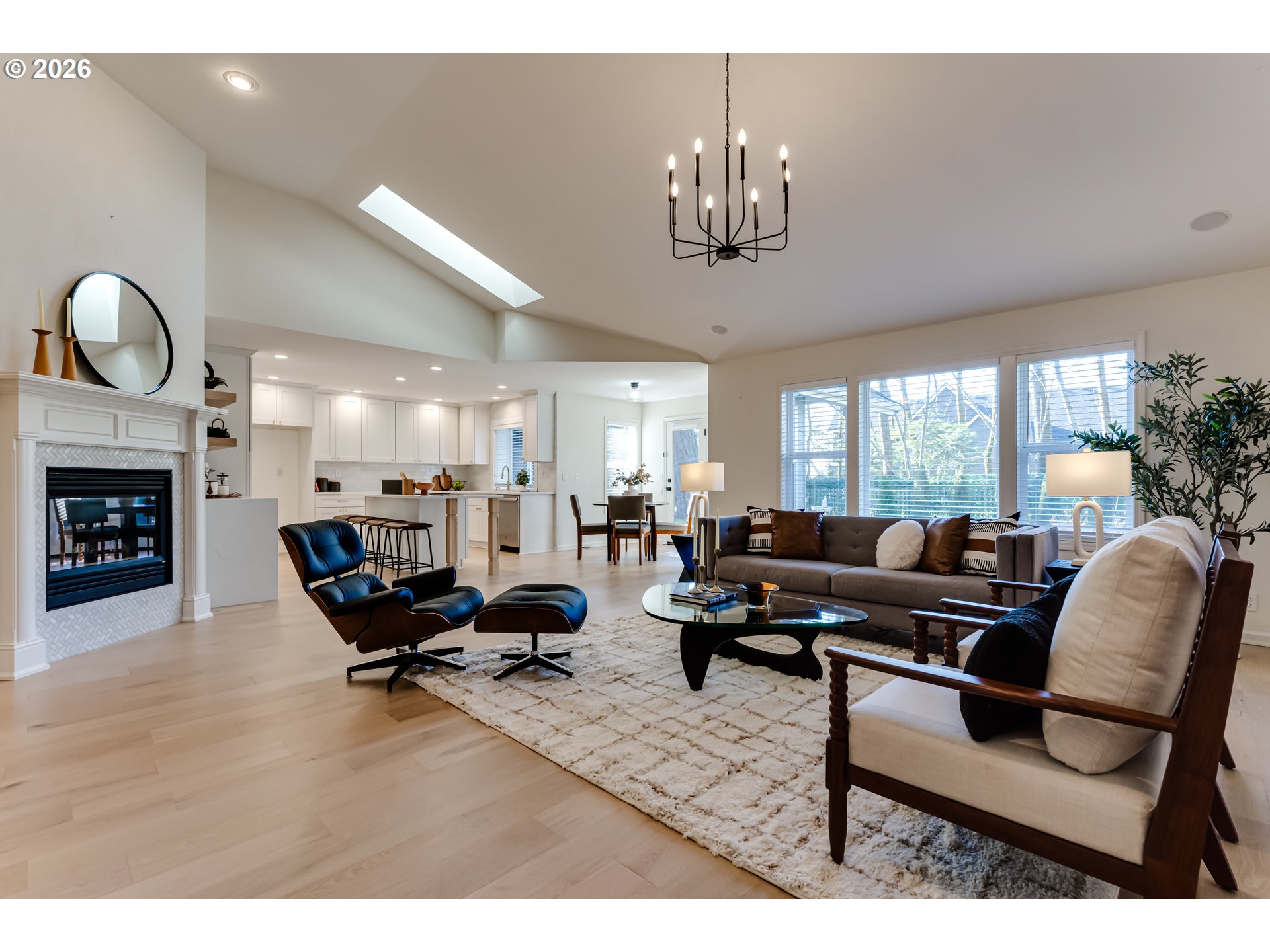 3858 Mirror Pond Way Eugene, OR 97408 - Photo 20 of 47 Family Room